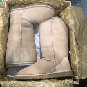 NIB Classic Tall Ugg Boots